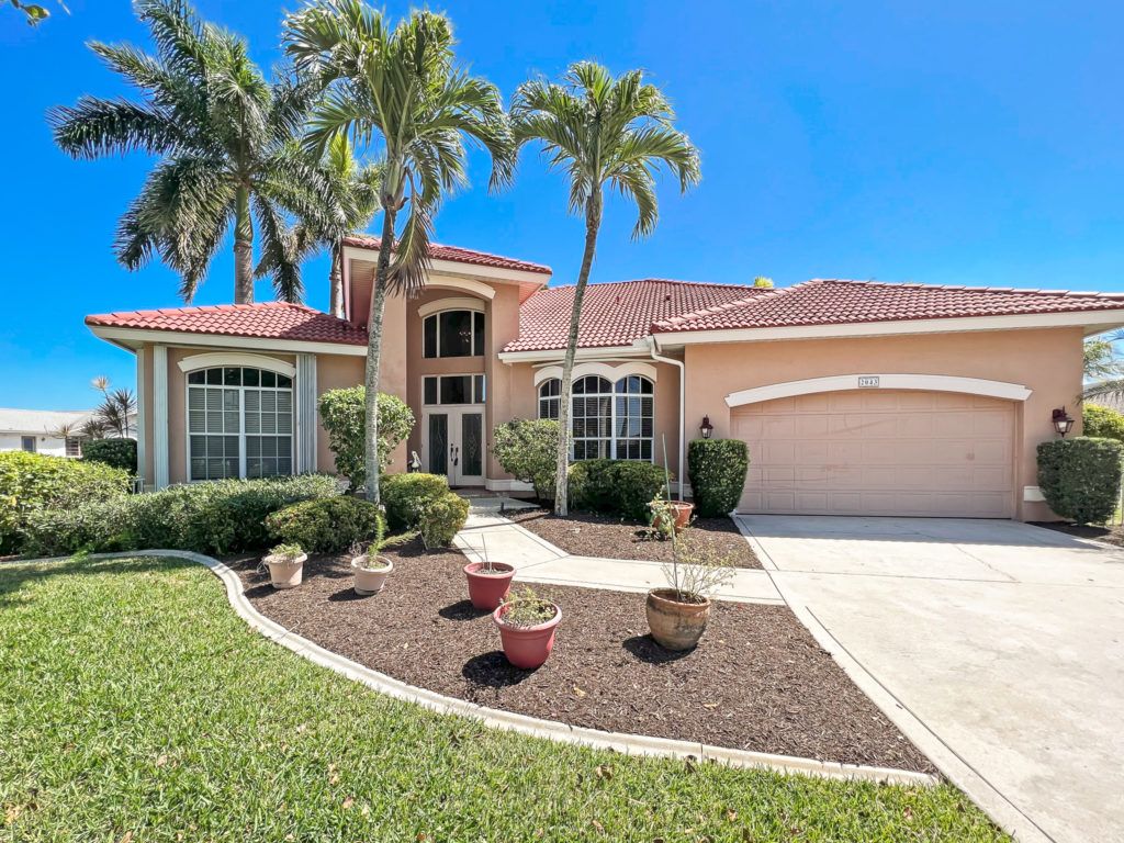 Home Sellers: How to Sell a Home Fast and For Top Dollar in the Cape Coral, Fort Myers Area